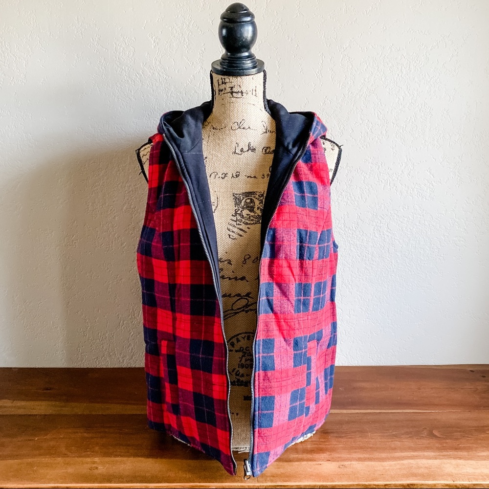 ❣️REVERSIBLE❣️ Plaid Vest with Hood